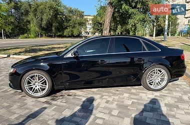 Седан Audi A4 2011 в Запоріжжі