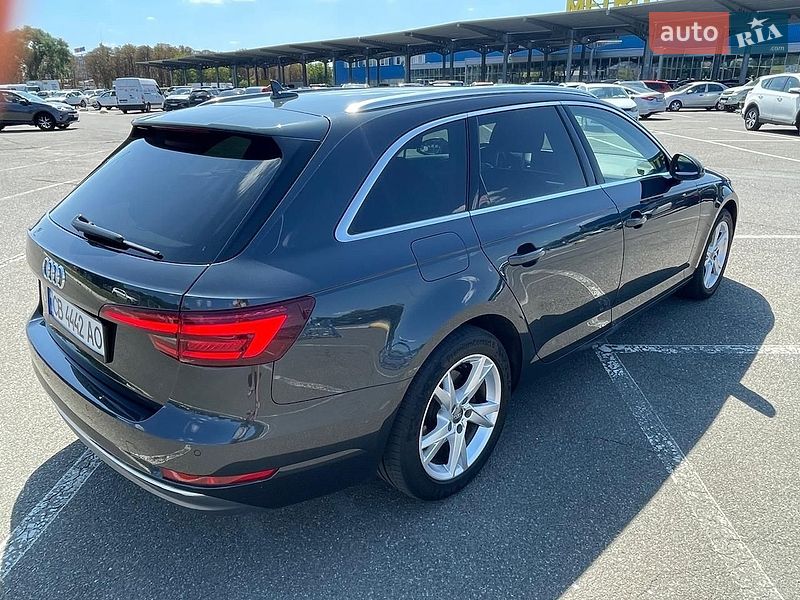 Універсал Audi A4 2018 в Києві