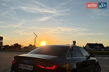 Седан Audi A4 2013 в Луцьку