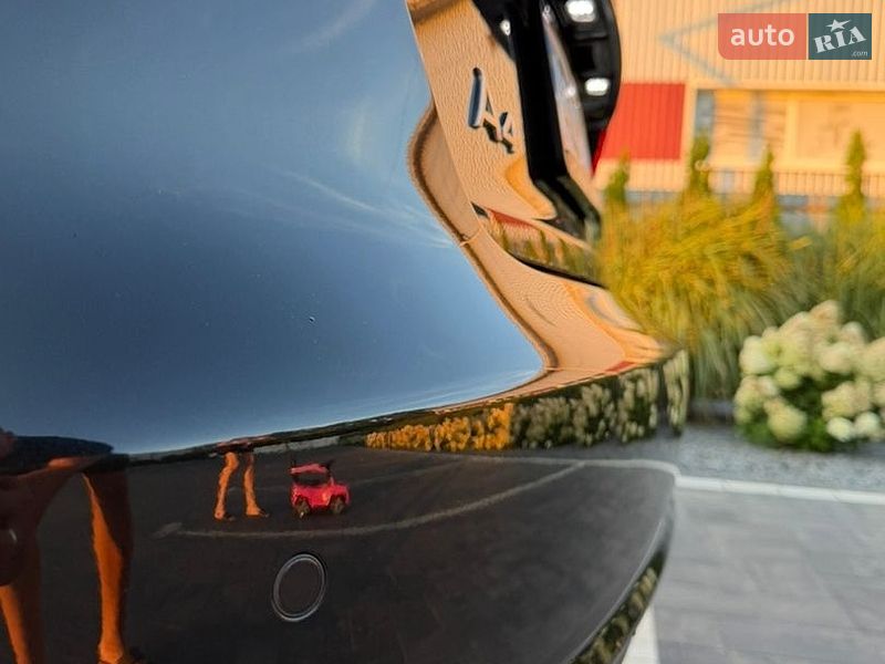 Седан Audi A4 2013 в Луцьку