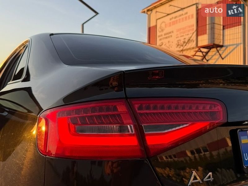Седан Audi A4 2013 в Луцьку