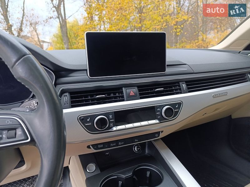 Седан Audi A4 2017 в Миргороде