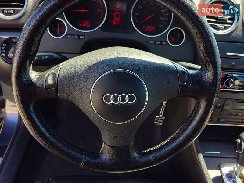 Кабріолет Audi A4 2003 в Києві