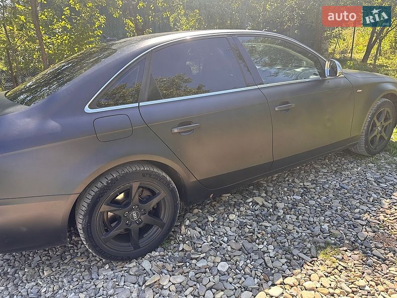 Седан Audi A4 2009 в Чернівцях