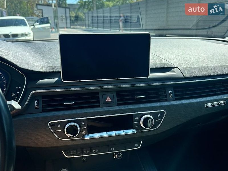 Седан Audi A4 2018 в Черкассах
