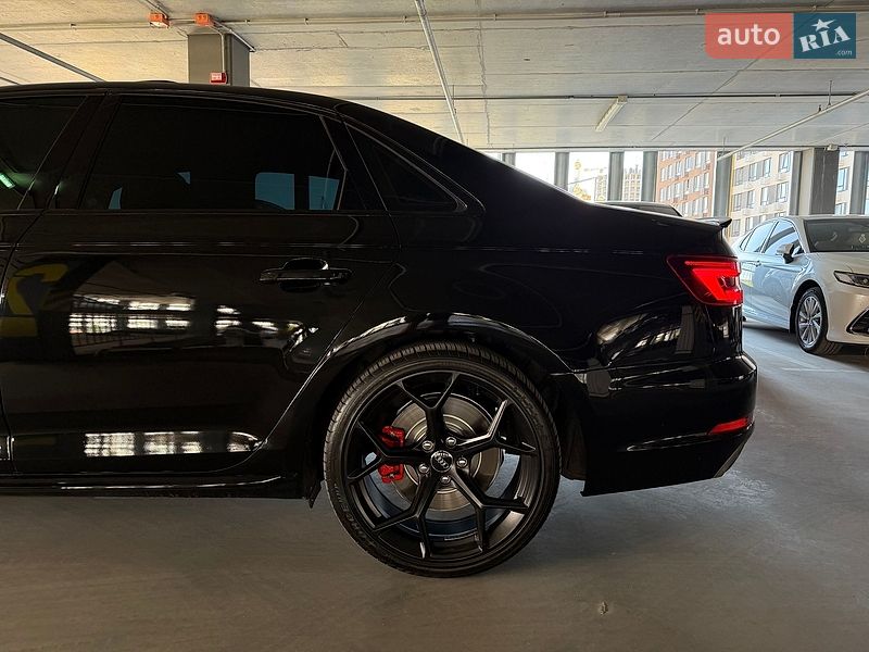 Седан Audi A4 2017 в Києві