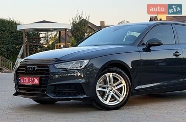 Седан Audi A4 2017 в Стрию