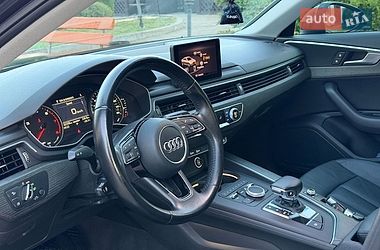 Седан Audi A4 2017 в Стрию