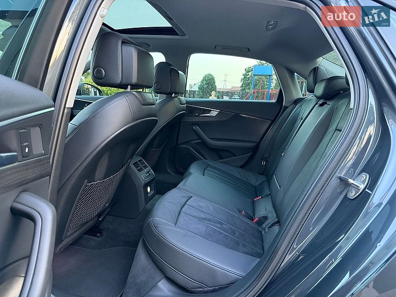 Седан Audi A4 2017 в Стрию