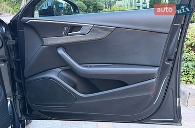 Седан Audi A4 2017 в Стрию