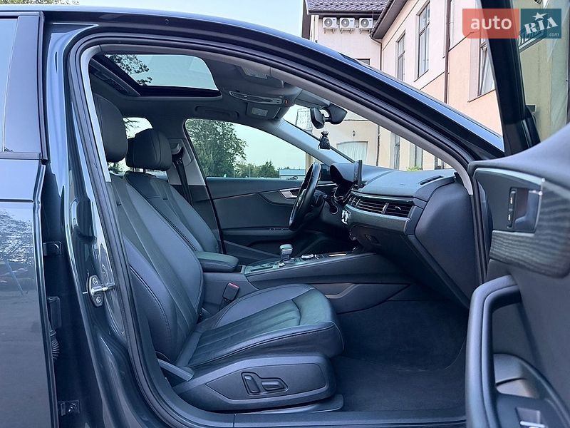 Седан Audi A4 2017 в Стрию