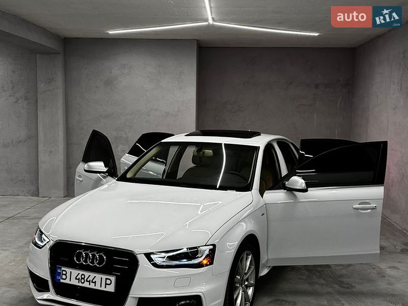 Седан Audi A4 2015 в Кременчуці