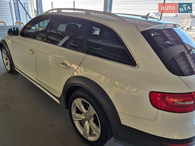 Універсал Audi A4 2012 в Києві
