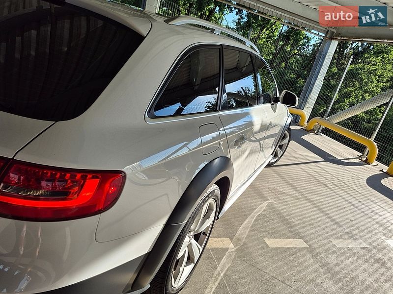 Універсал Audi A4 2012 в Києві