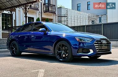 Седан Audi A4 2020 в Виннице