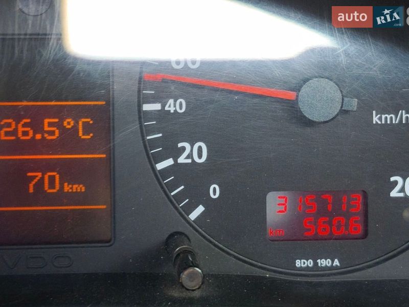 Седан Audi A4 1996 в Ірпені