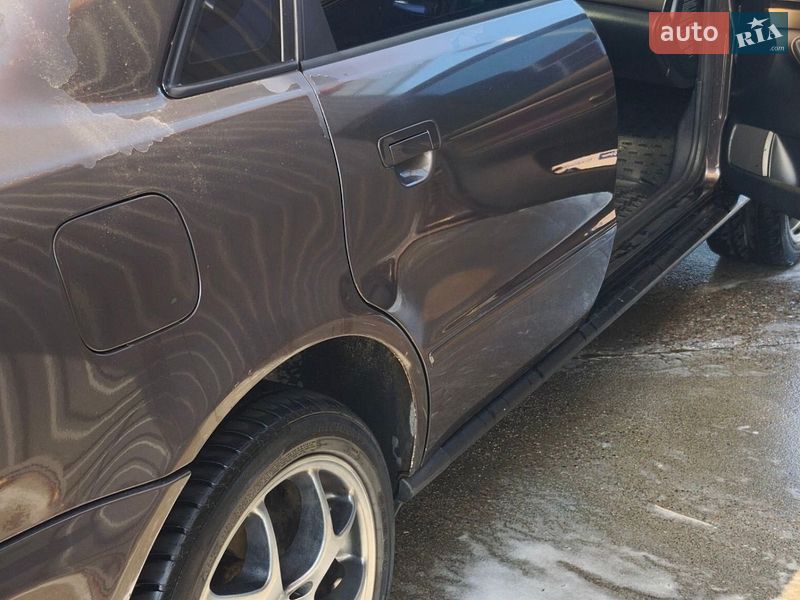 Седан Audi A4 1996 в Ірпені