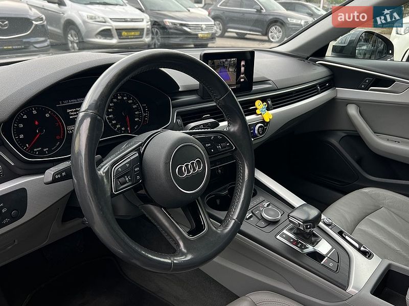 Седан Audi A4 2017 в Ивано-Франковске