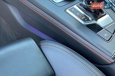 Седан Audi A4 2018 в Ровно