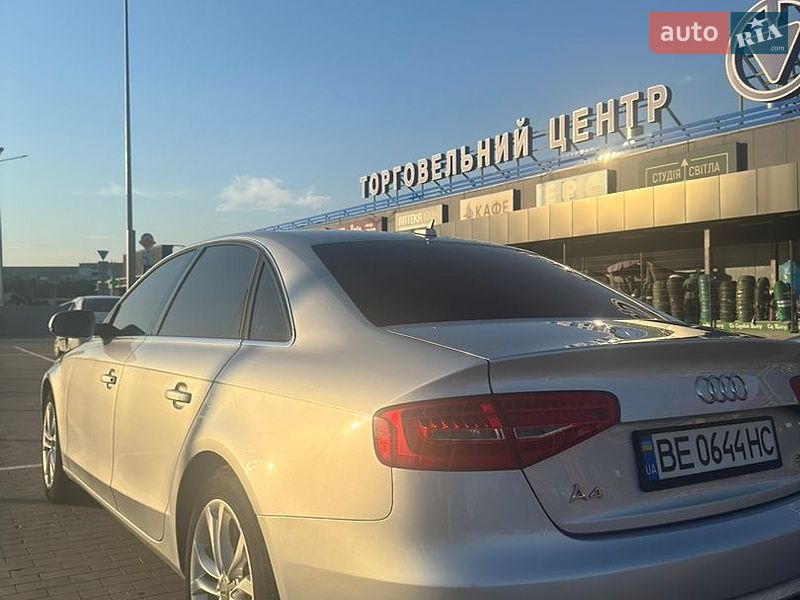 Седан Audi A4 2013 в Первомайске