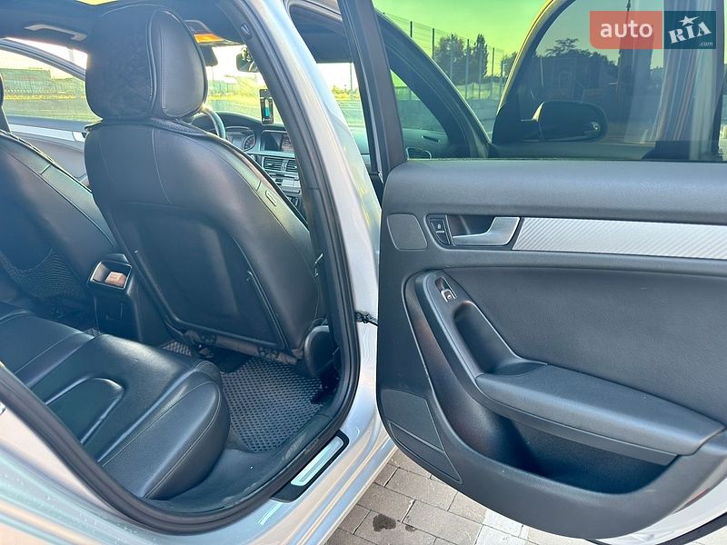 Седан Audi A4 2013 в Первомайске