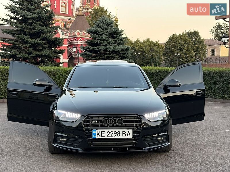 Седан Audi A4 2012 в Каменском