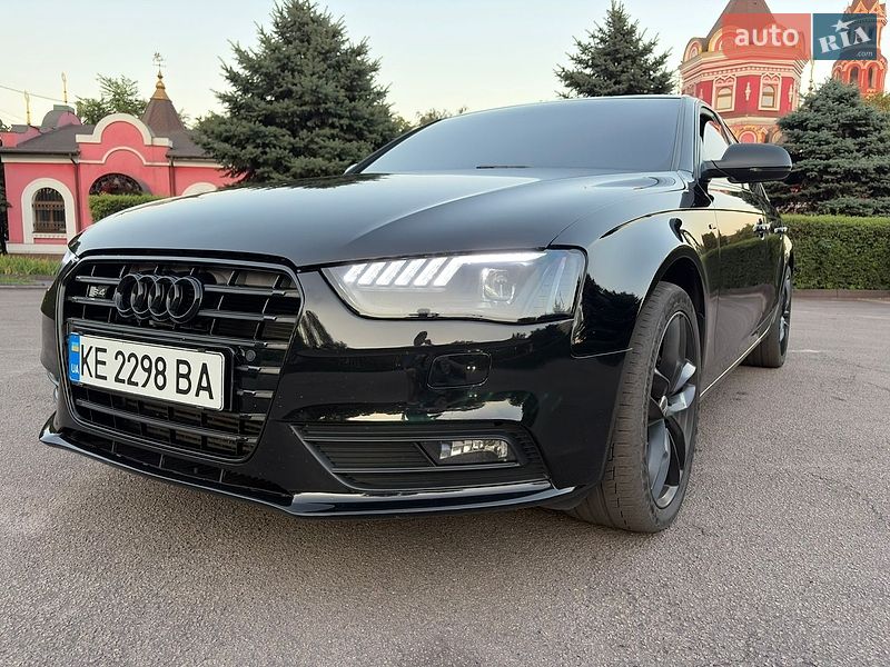 Седан Audi A4 2012 в Каменском