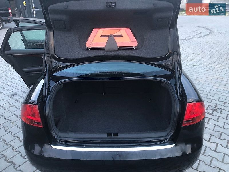 Седан Audi A4 2005 в Львове