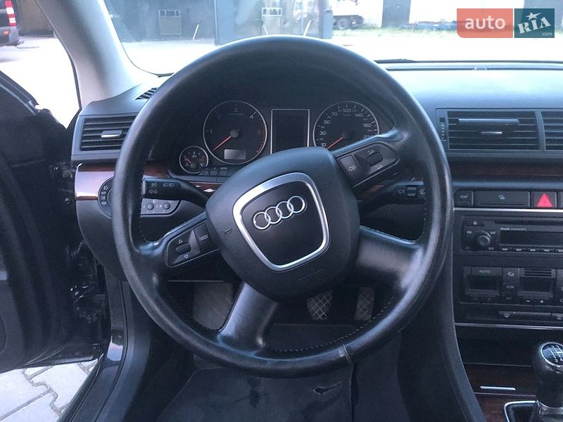 Седан Audi A4 2005 в Львові