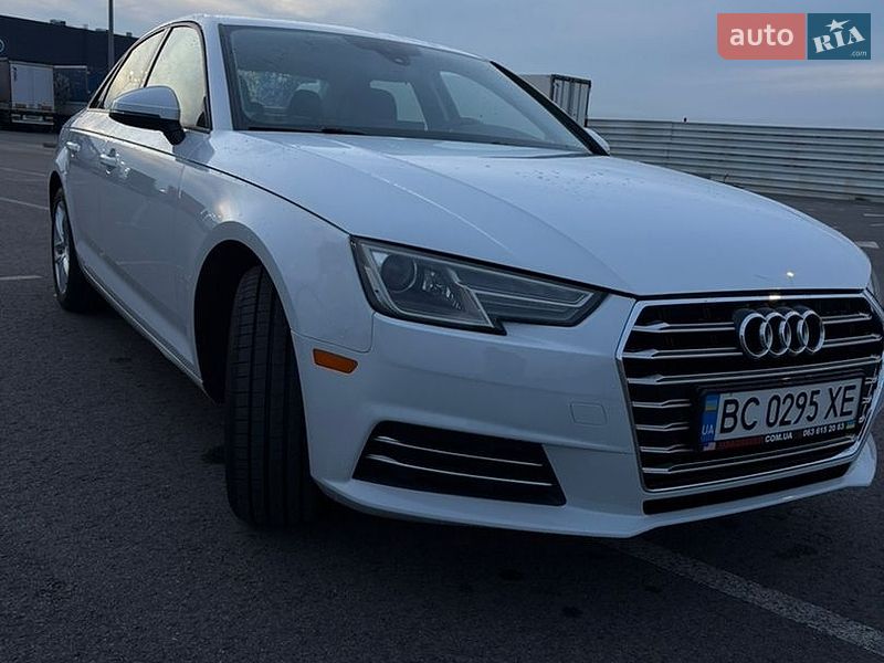 Седан Audi A4 2017 в Львове