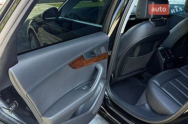 Седан Audi A4 2018 в Ровно