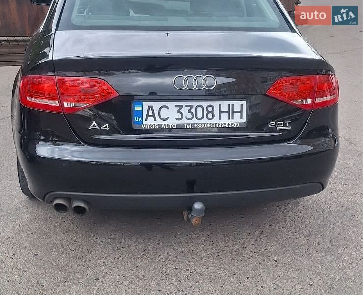 Седан Audi A4 2010 в Ровно