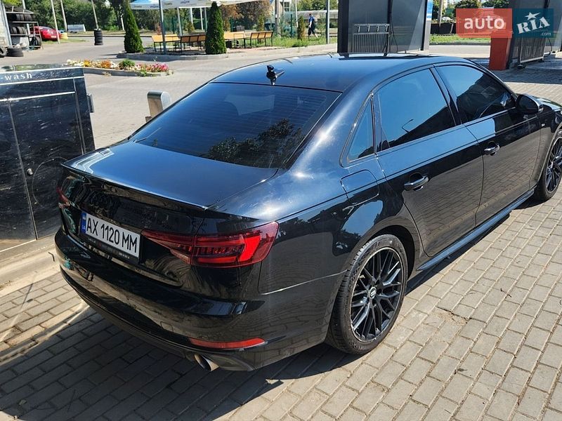 Седан Audi A4 2018 в Харкові