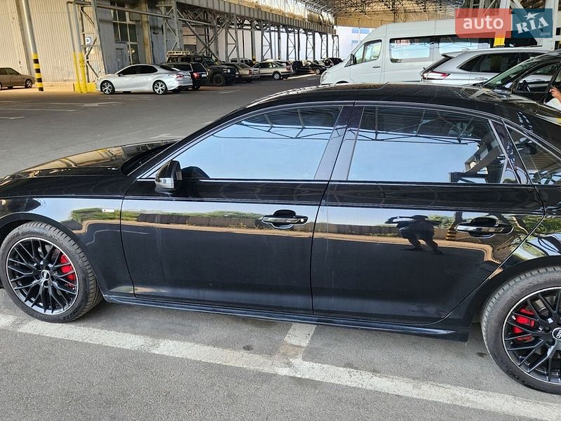 Седан Audi A4 2018 в Харкові