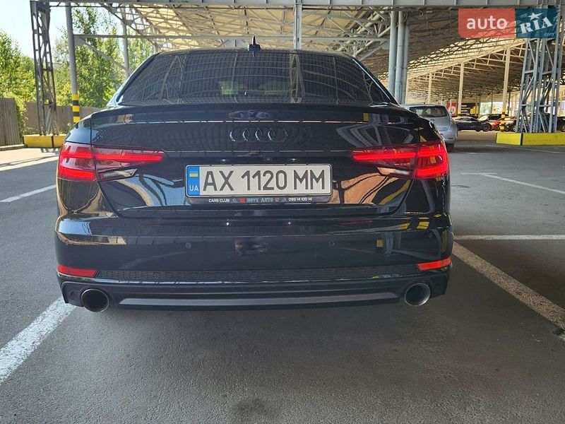 Седан Audi A4 2018 в Харкові
