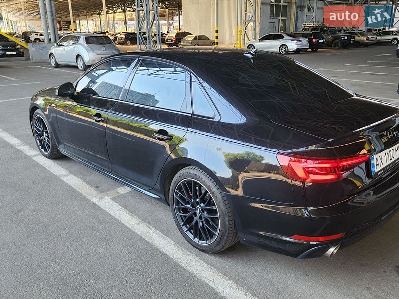 Седан Audi A4 2018 в Харкові
