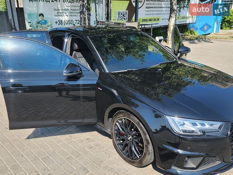 Седан Audi A4 2018 в Харкові