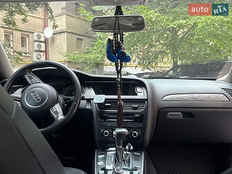 Седан Audi A4 2015 в Киеве