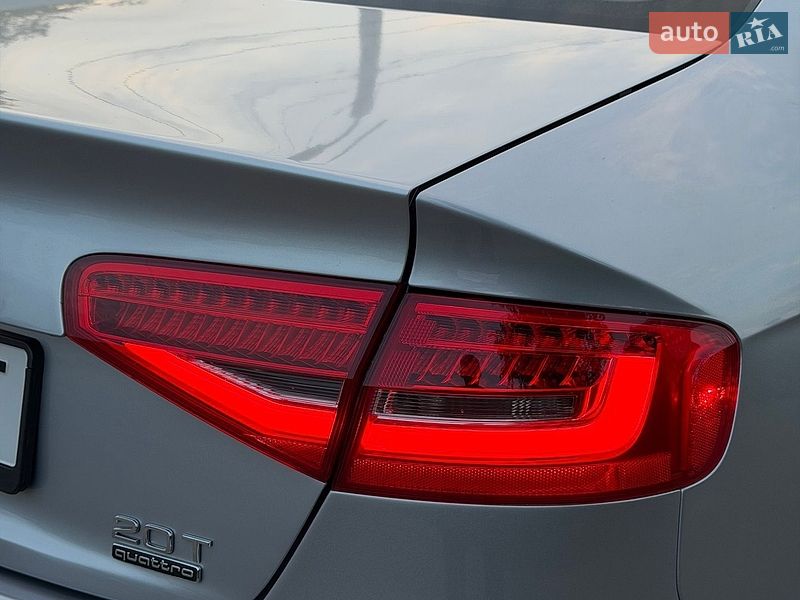 Седан Audi A4 2014 в Києві