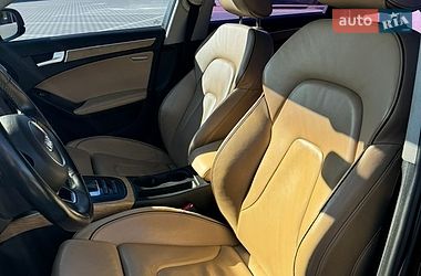 Седан Audi A4 2012 в Виннице