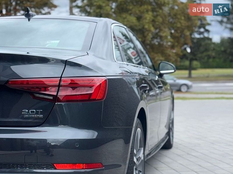 Седан Audi A4 2017 в Луцке