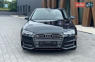 Седан Audi A4 2017 в Луцке
