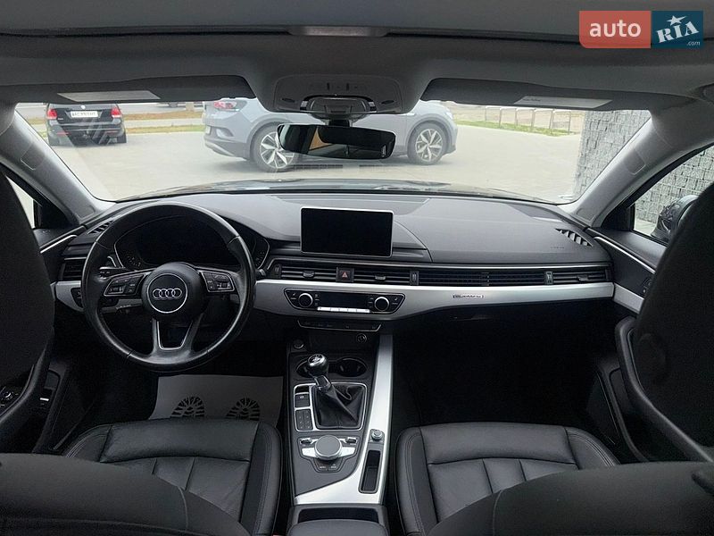 Седан Audi A4 2017 в Луцке