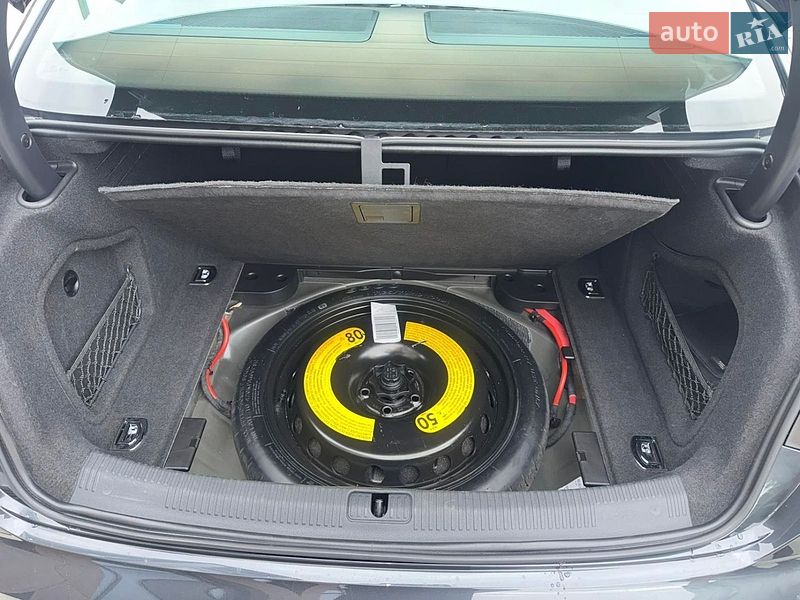 Седан Audi A4 2017 в Луцке