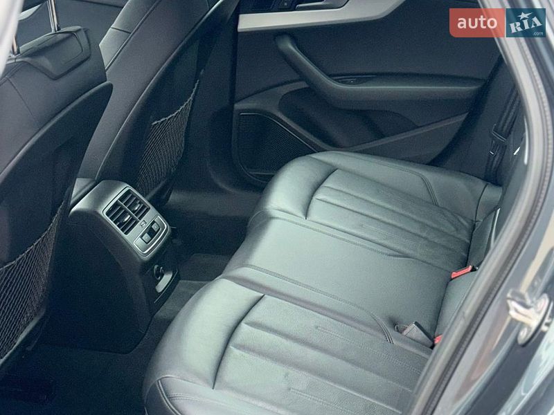 Седан Audi A4 2017 в Луцке
