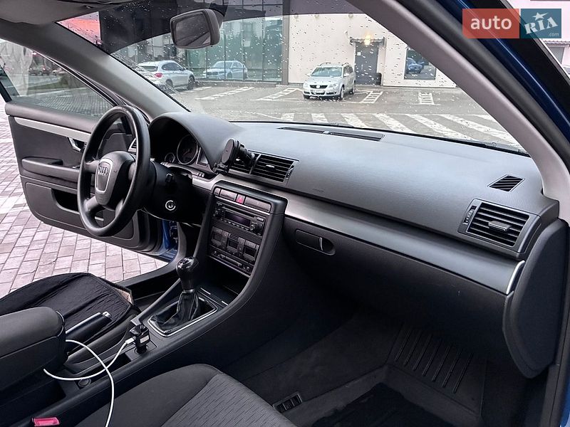 Універсал Audi A4 2005 в Рівному