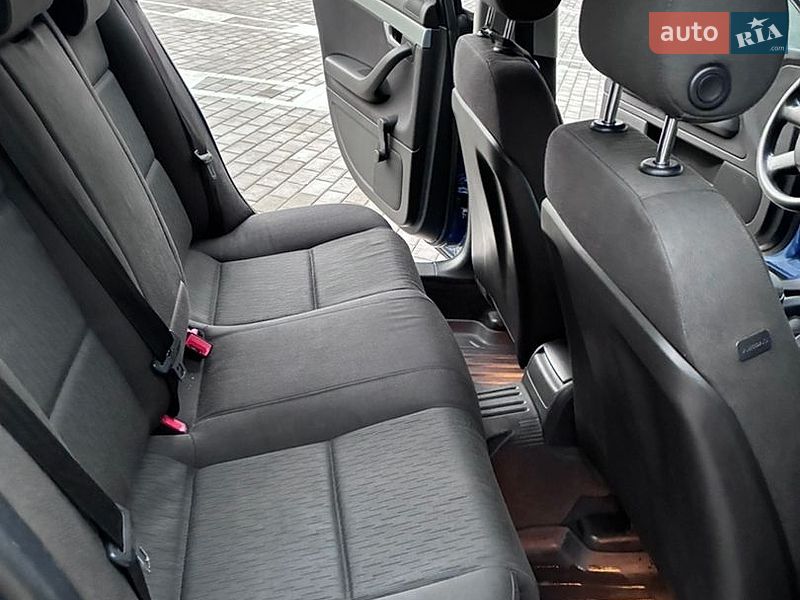 Універсал Audi A4 2005 в Рівному
