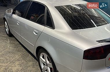 Седан Audi A4 2005 в Сарнах