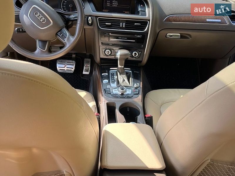 Седан Audi A4 2014 в Жидачове
