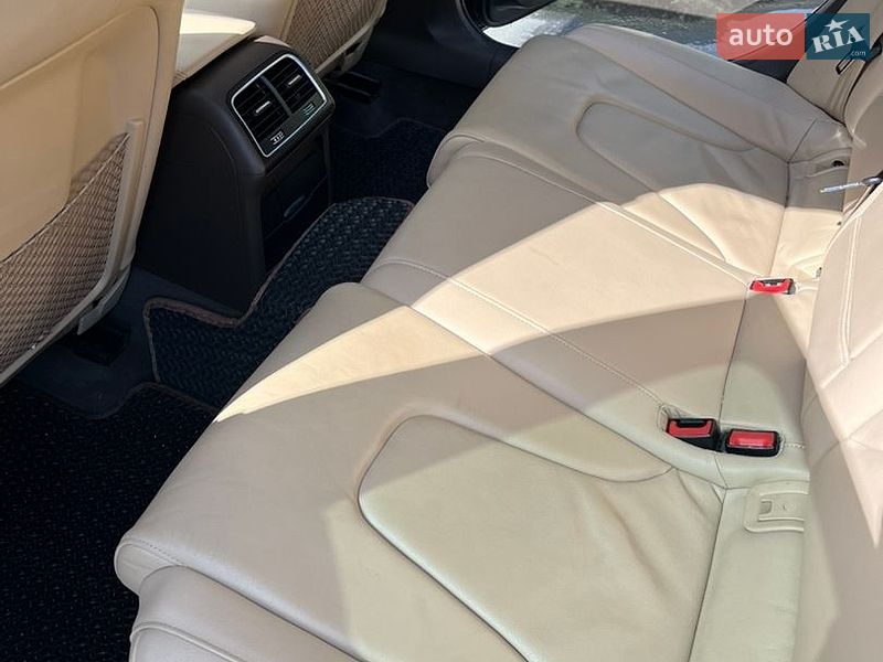 Седан Audi A4 2014 в Жидачове